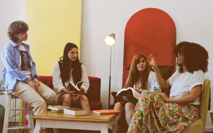 The 2026 Revival of Book Clubs: How Literature is Bringing People Together Again